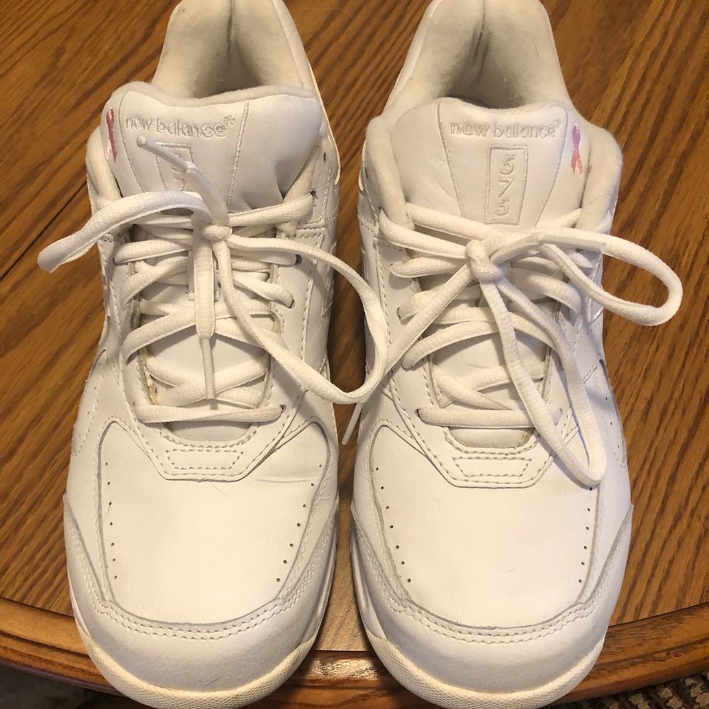 New Balance 575 - White Leather with pink ribbon - size 10 D - slightly worn.